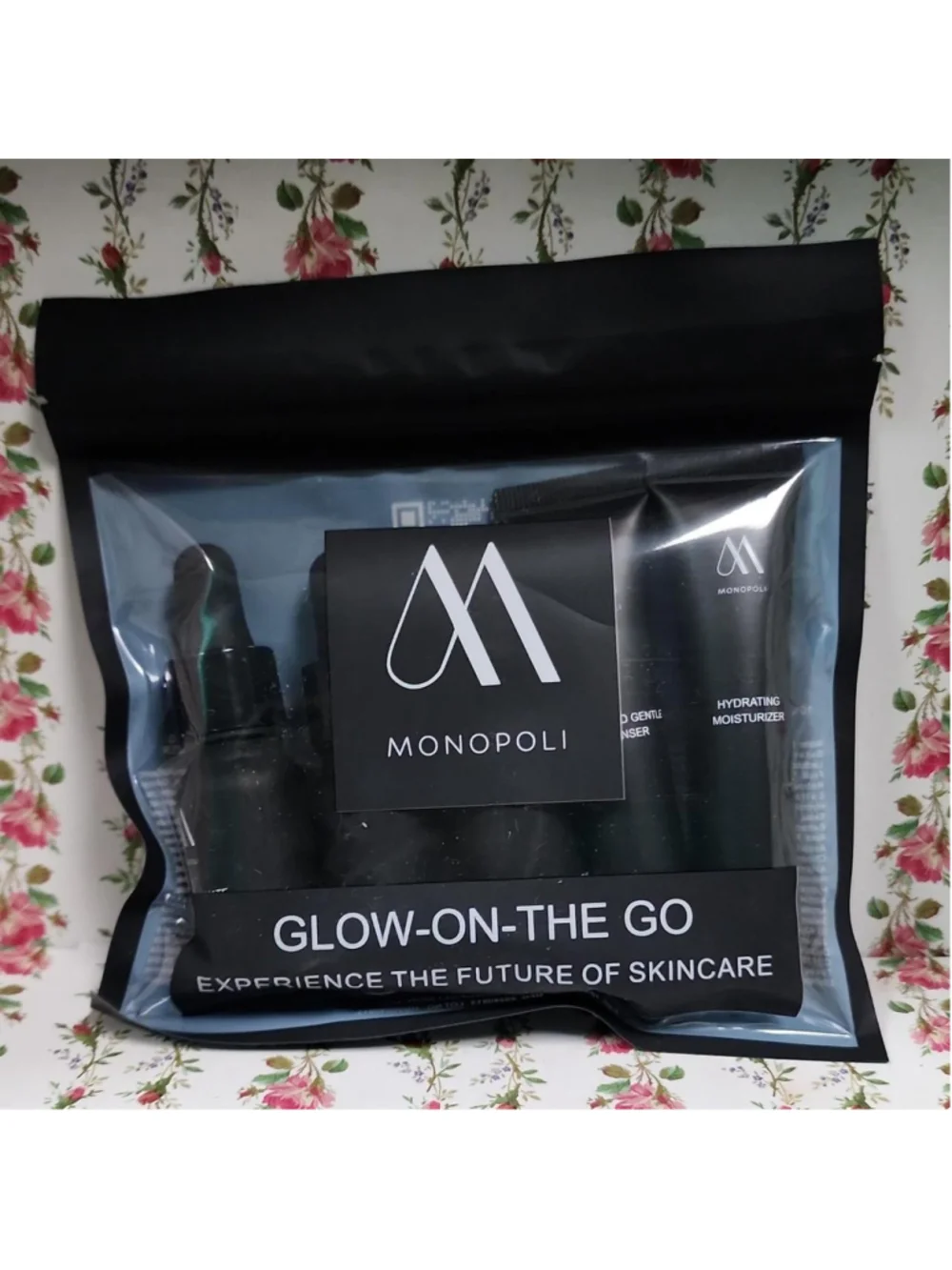 Monopoli Glow On The Go Set #monopoli #skincare